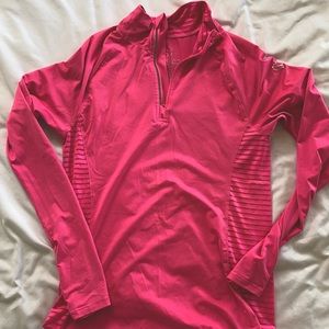 Longs sleeve athletic top